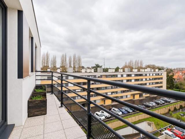 Chaleureux T2 de 42m² avec balcon vendu loué — photo du bien