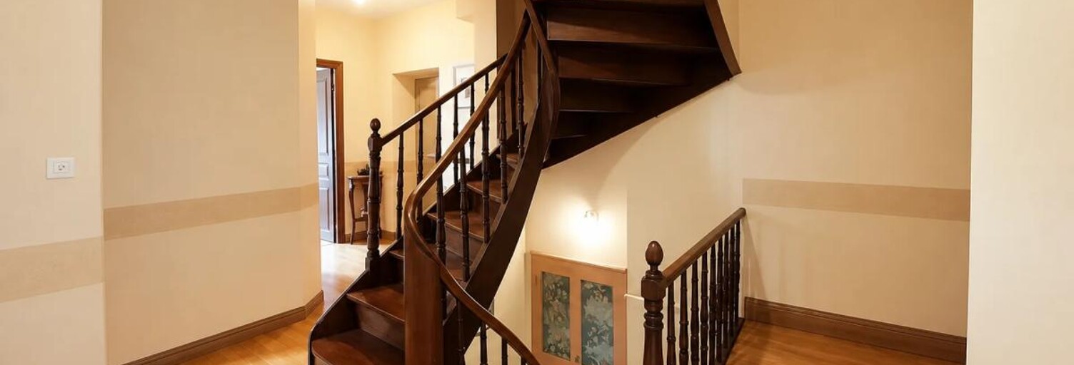 Maison 8 Pièces 151 m² à vendre à Murat-sur-Vèbre (81320)