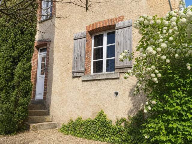 Maison spacieuse à La Chapelle-d'Angillon — photo du bien