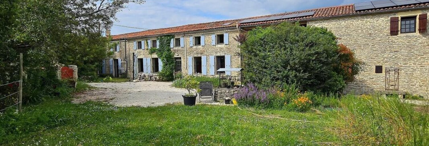 Maison 8 Pièces 241 m² à vendre à Courant (17330)