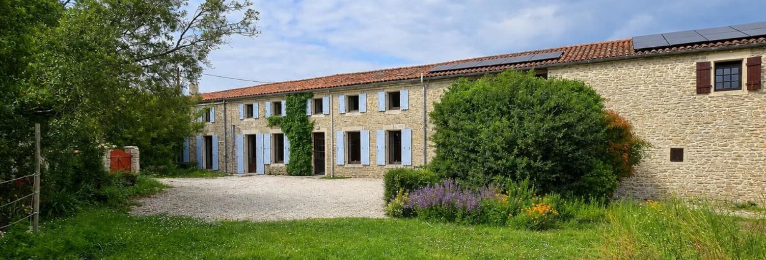 Maison 8 Pièces 241 m² à vendre à Courant (17330)