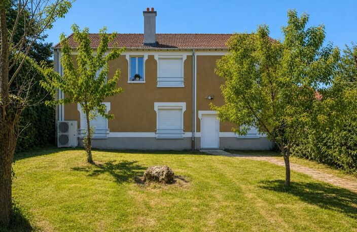 Maison 6 pièces de 115 m2 en vente, située à Jouarre — photo 4