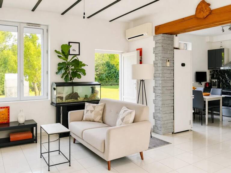 Maison 6 pièces de 115 m2 en vente, située à Jouarre — photo 1