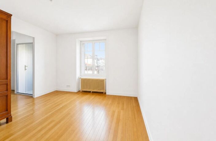 Maison de 8 pièces de 168 m² à Brive-la-Gaillarde — photo 2