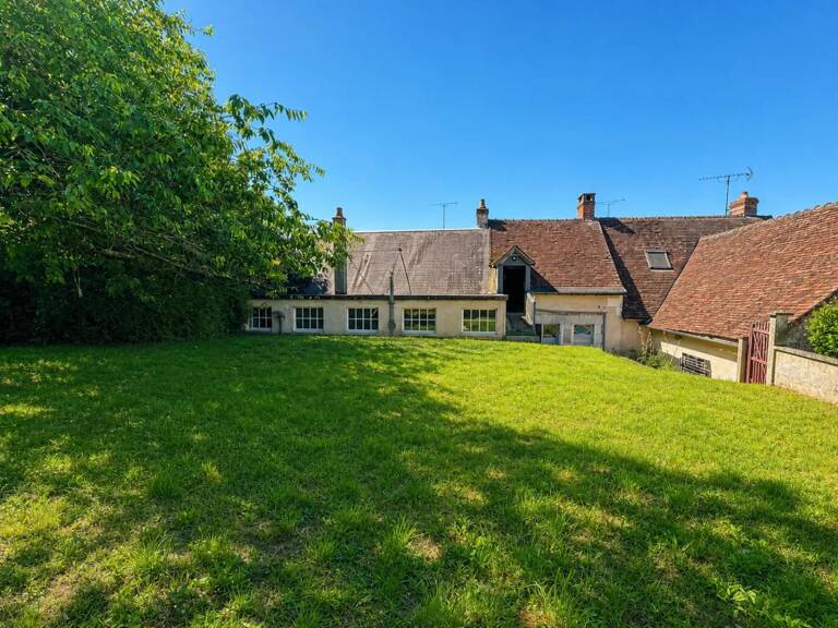 Maison de 3 pièces de 75 m2 avec jardin, située à Azay-le-Ferron — photo 1