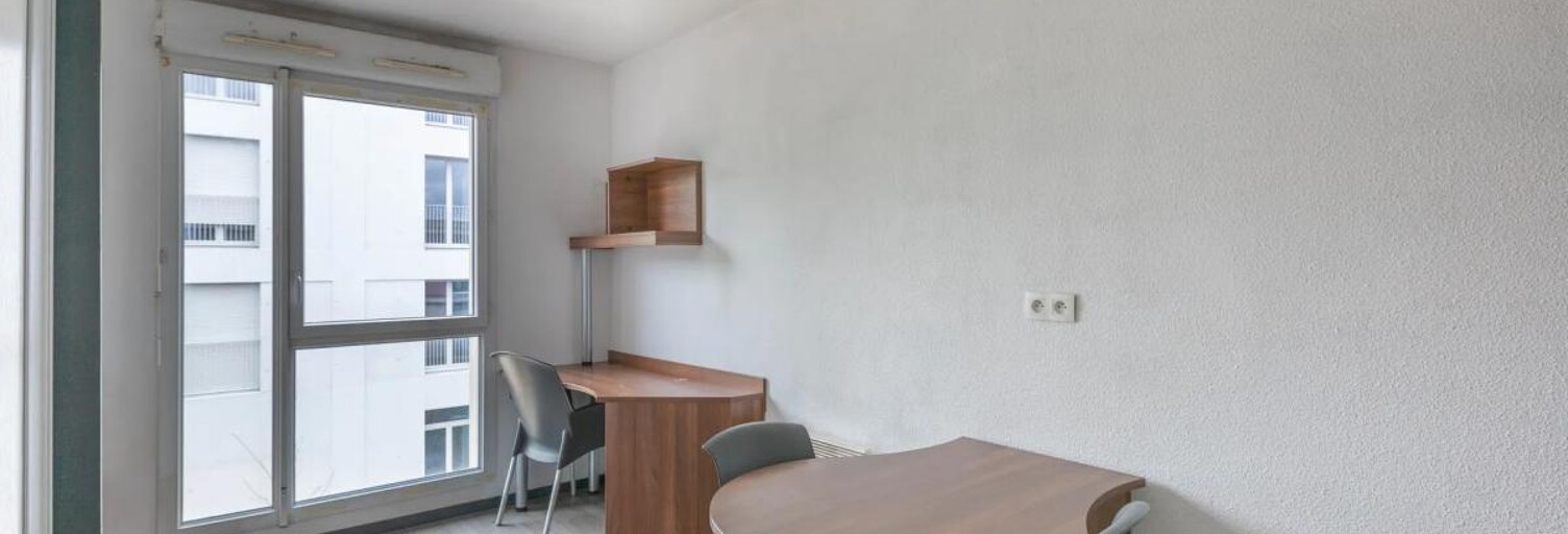 Appartement 1 Pièce 18 m² à vendre à Bron (69500)