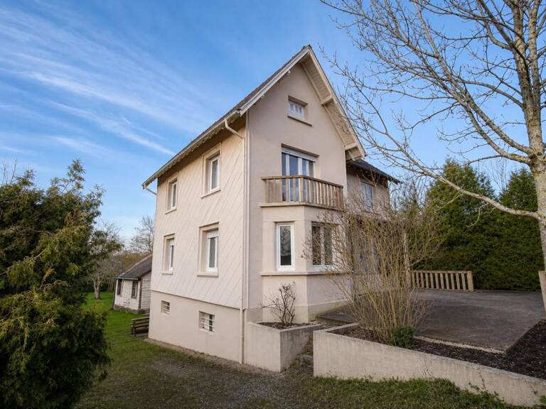 Spacieuse Maison 7 Pièces de Charme à Anould — photo 1