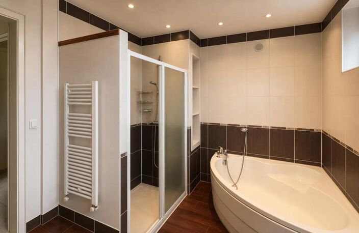 Spacieuse Maison 7 Pièces de Charme à Anould — photo 4