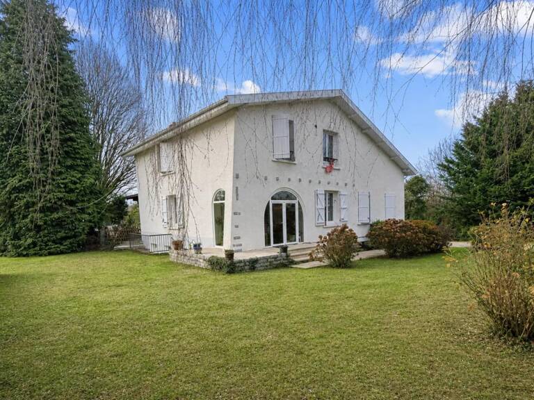 Maison familiale lumineuse à Cussac — photo 1