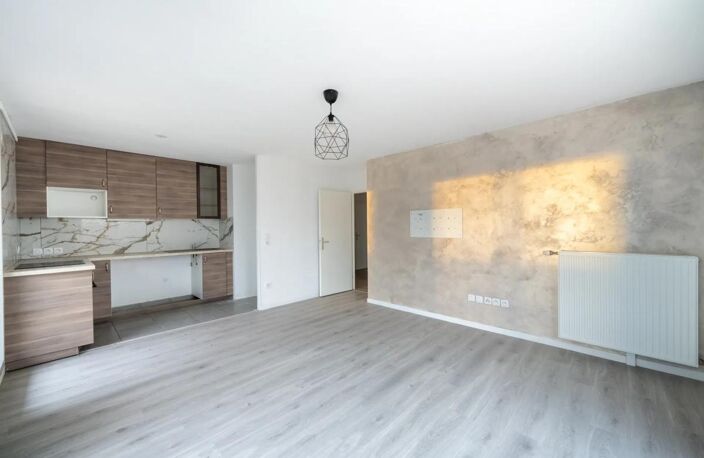 Élégant T3 lumineux à Cergy avec balcon — photo 4