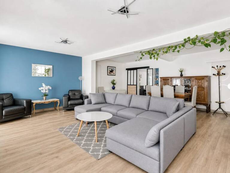 Maison entièrement rénovée en vente à Sèvres — photo 1