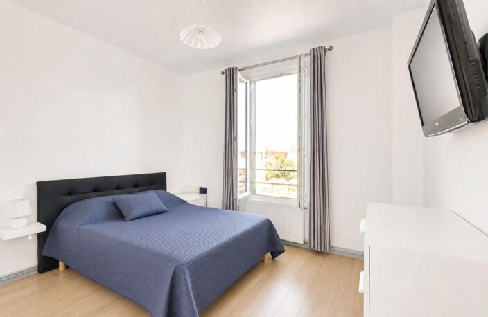 Maison entièrement rénovée en vente près de Sèvres — photo 4