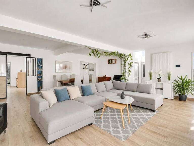 Maison entièrement rénovée en vente près de Sèvres — photo 1