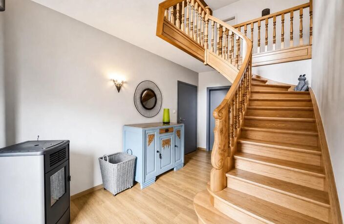 Maison de 6 pièces de 195 m² à Rosteig — photo 3