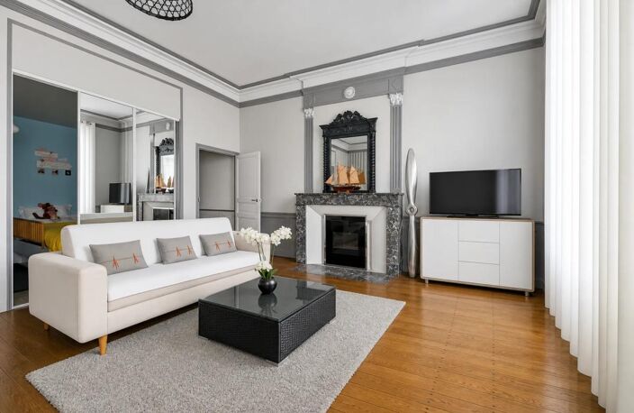Hotel particulier de 374m² centre ville — photo 2