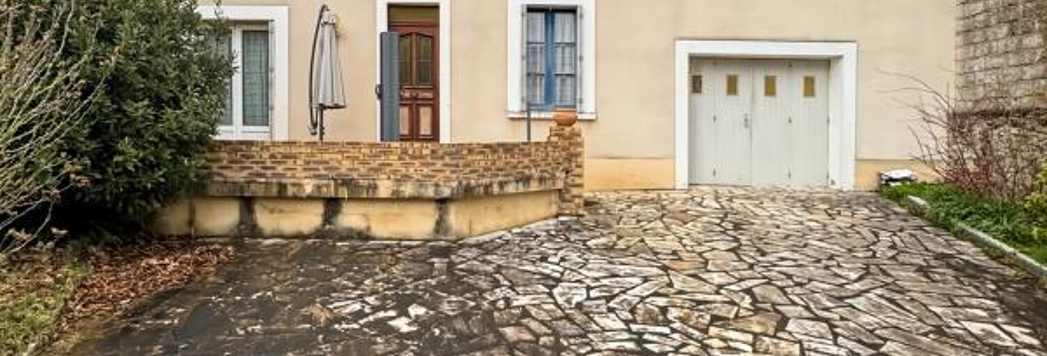 Maison 4 Pièces 150 m² à vendre à Sillé-le-Guillaume (72140)