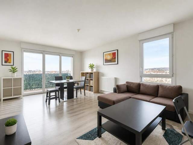 Grand F3 avec terrasse couverte d’une surface totale de 78 m2 — photo du bien