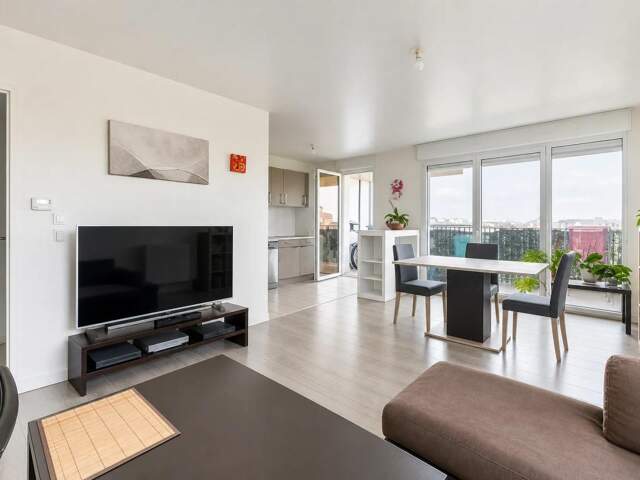 Grand F3 avec terrasse couverte d’une surface totale de 78 m2 — photo du bien