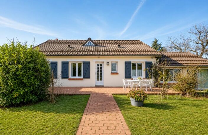Maison de 6 pièces de 137 m² avec piscine à Les Bordes — photo 2