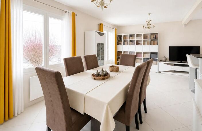 Maison de 6 pièces de 137 m² avec piscine à Les Bordes — photo 4