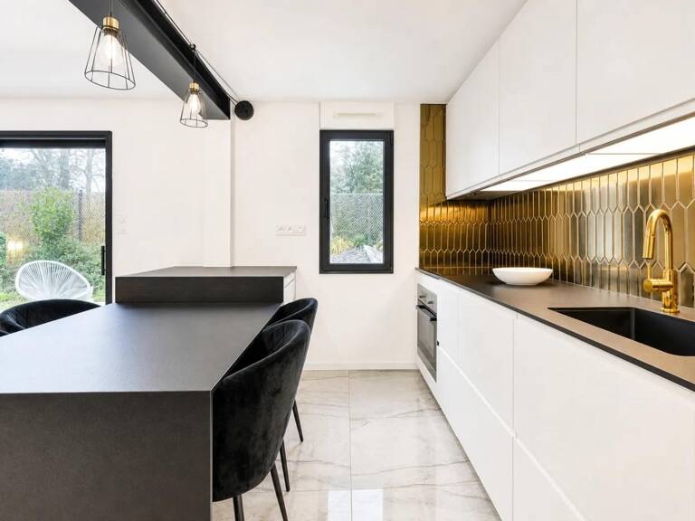 Basse-Goulaine : 450 m² — photo 1