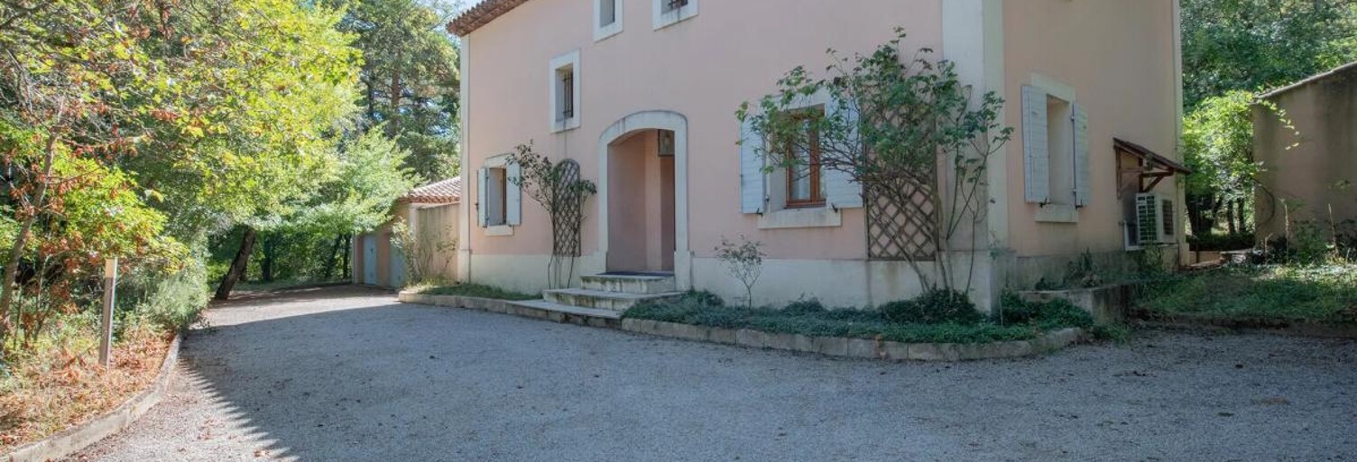 Maison 10 Pièces 162 m² à vendre à Plan-d'Aups-Sainte-Baume (83640)
