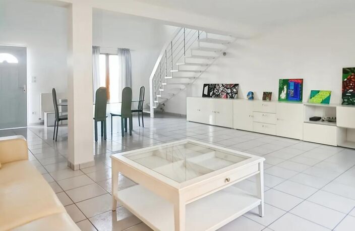 Maison 5 pièces de 133 m2 en vente, située Brezolles — photo 3
