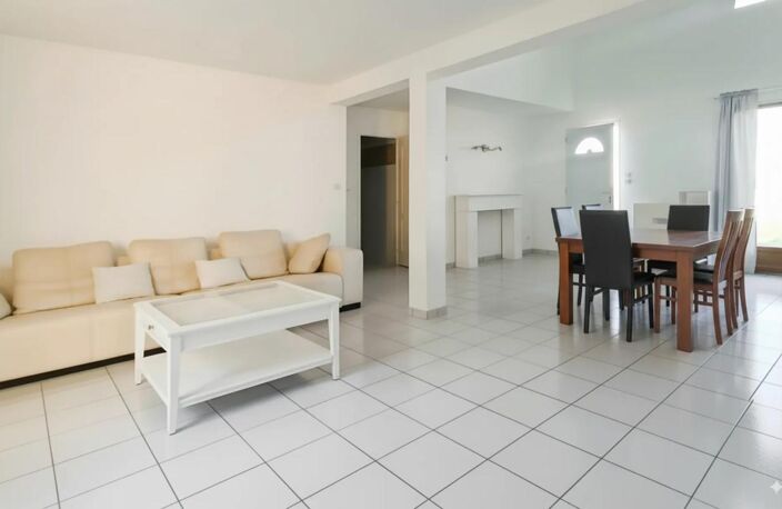 Maison 5 pièces de 133 m2 en vente, située Brezolles — photo 4
