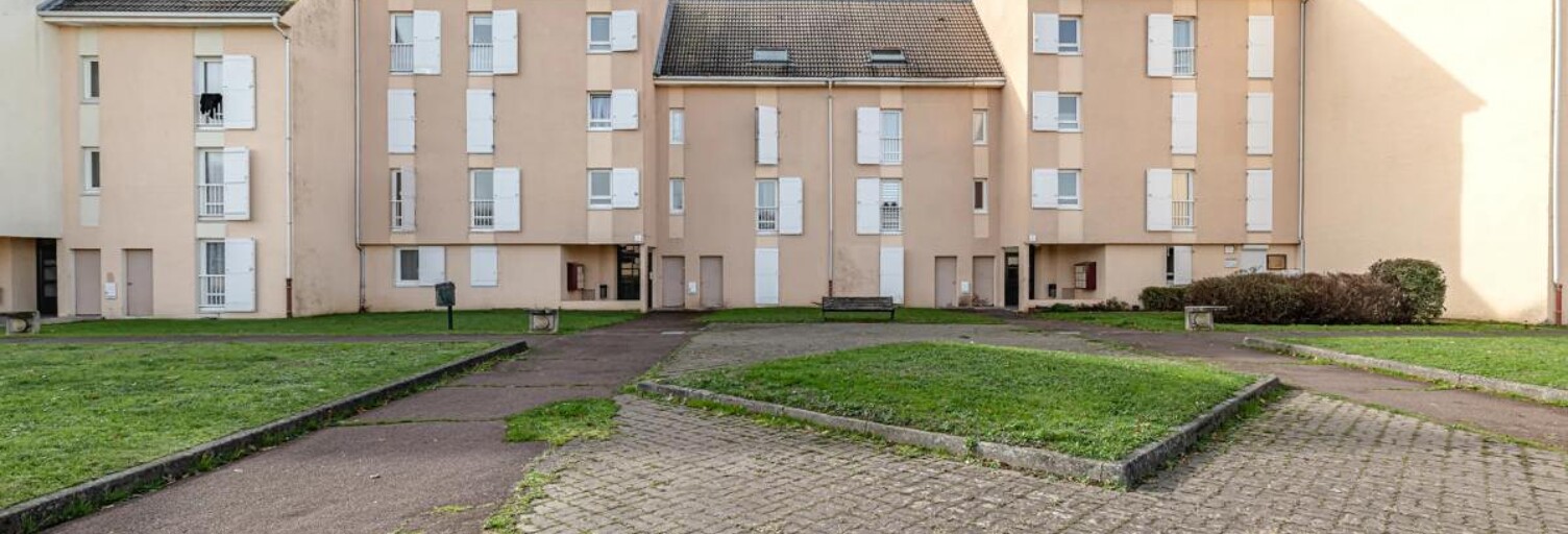Appartement 5 Pièces 105 m² à vendre à Savigny-le-Temple (77176)