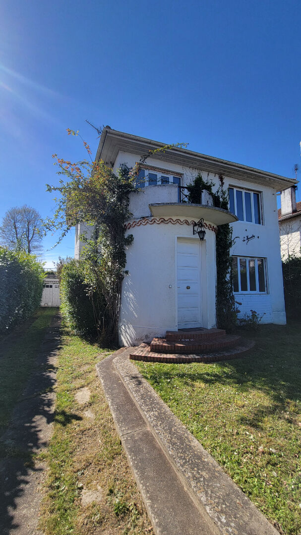 Villa / Maison  T6 à vendre Pau 64000