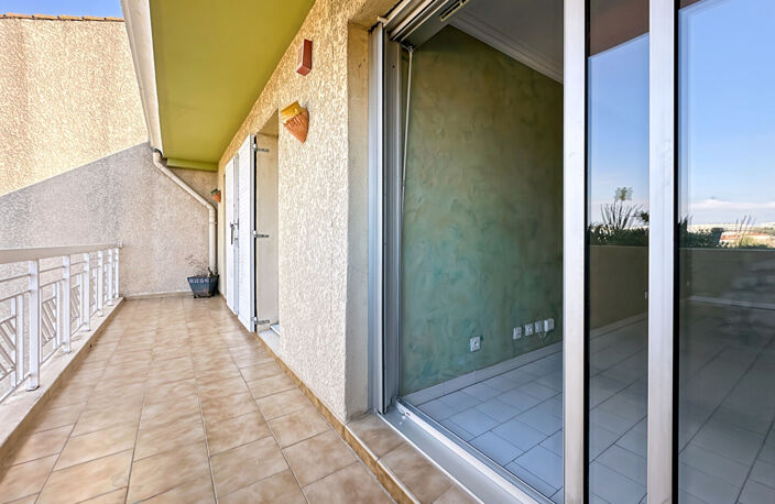 À vendre  Saint-Jérôme Marseille 13013 appartement t3 dernier étage vue dégagée — photo 3