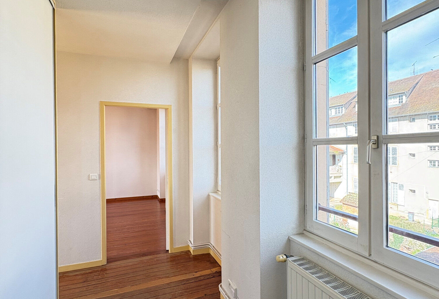 Charlieu Centre, Appartement en Duplex de type T5 de 104 m2 — photo 1