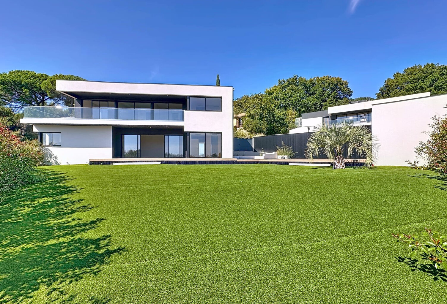 Villa de prestige avec vue imprenable sur les Alpilles — photo 1