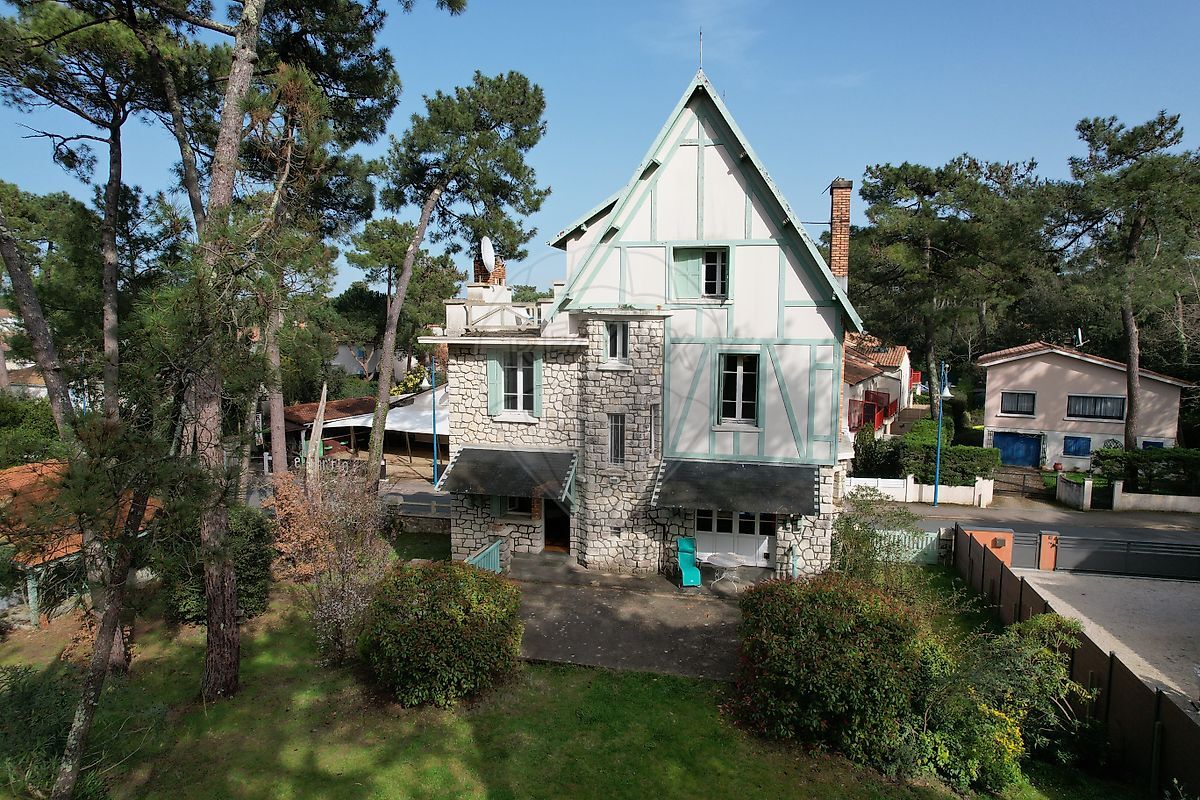 Villa / Maison  T6 à vendre Mathes (Les) 17570