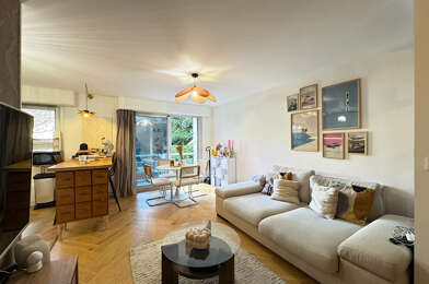 Appartement 3 pièces 242000 €