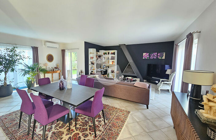 MAISON 4 PIÈCES - 158 M² - A VENDRE A LA TRANCHE SUR MER — photo 4