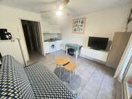 STUDIO PORT DE HYERES AVEC PARKING — photo 3