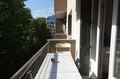 Appartement 2 pièces 700 €