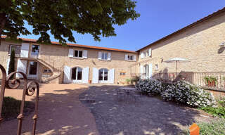 Maison 8 Pièces 303 m² à vendre à Pommiers (69480)