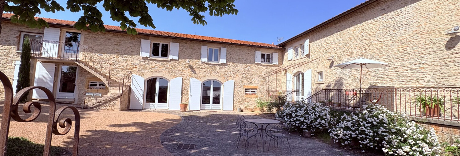 Maison 8 Pièces 303 m² à vendre à Pommiers (69480)