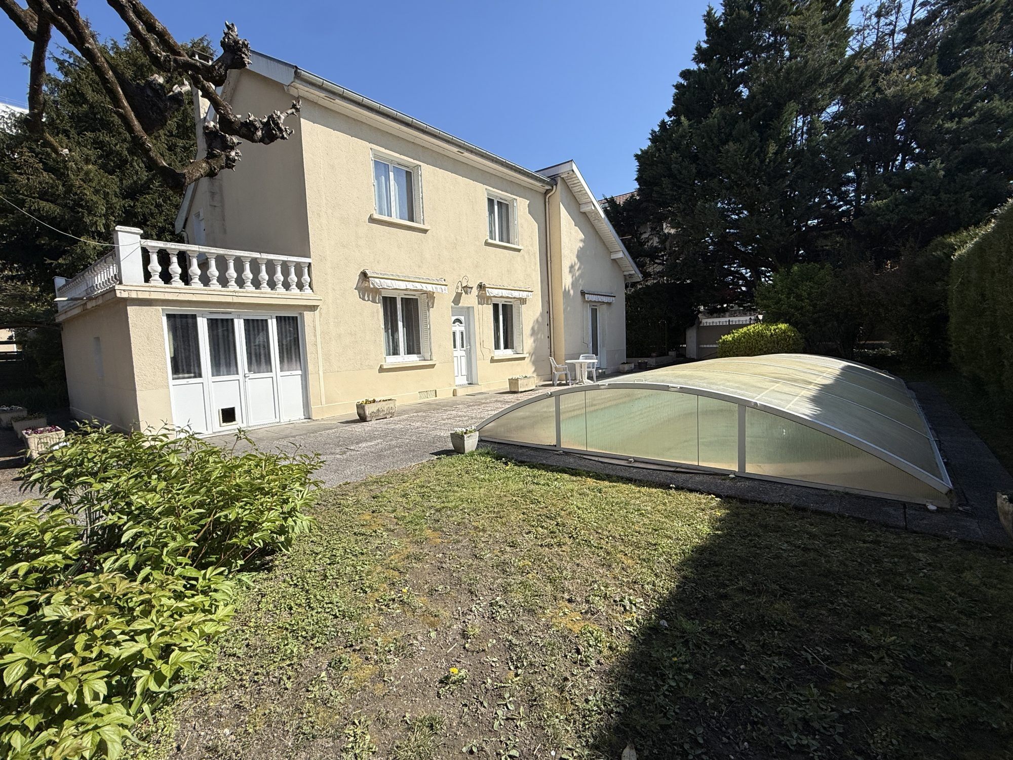 Villa / Maison  T6 à vendre Grenoble 38000