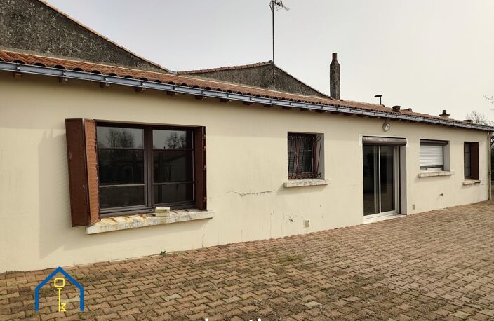 Maison en pierres avec dépendances — photo 2