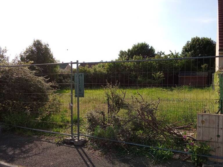 Terrain à bâtir de 600 m² à CHAMPHOL (28) — photo 1