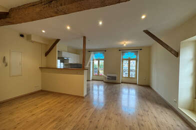 Appartement 3 pièces 740 €