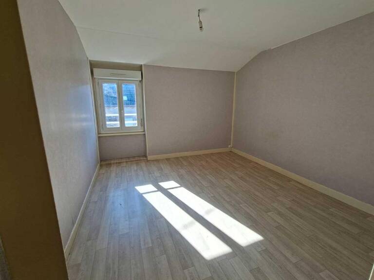 MAISON MITOYENNE 4 PIÈCES – 78 M² AVEC JARDIN DE 405 M² À MONTCEAU LES MINES — photo 1