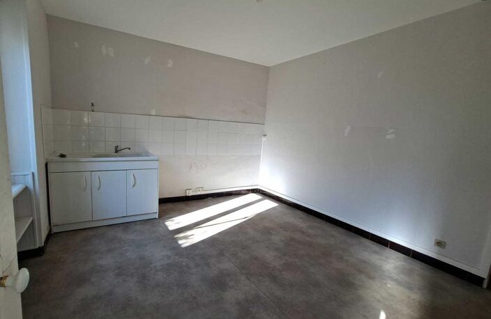 MAISON MITOYENNE 4 PIÈCES – 78 M² AVEC JARDIN DE 405 M² À MONTCEAU LES MINES — photo 2