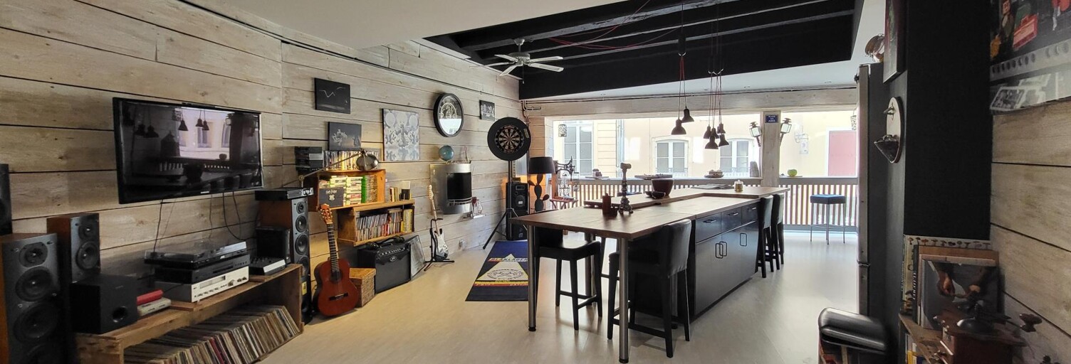 Immeuble  260 m² à vendre à Mâcon (71000)