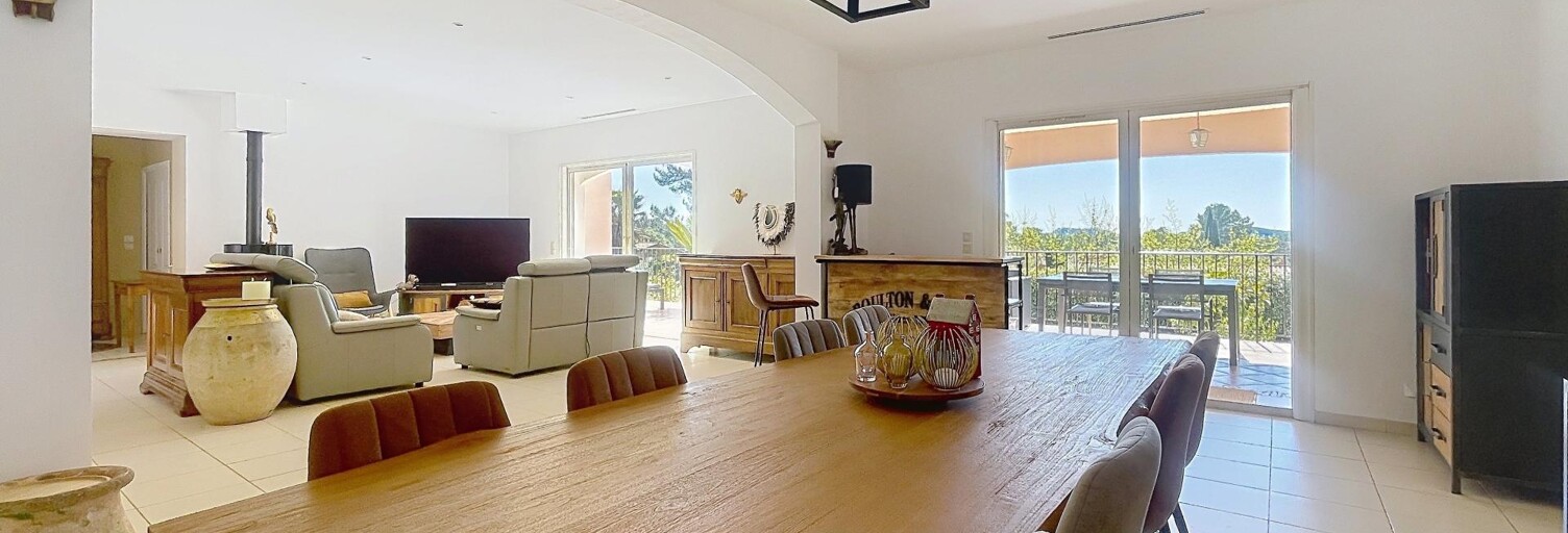 Maison 5 Pièces 188 m² à vendre à Bagnols-en-Forêt (83600)