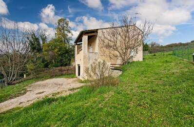 Maison avec jardin et garage — photo du bien