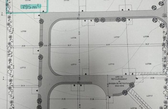 Terrain constructible de 795 m² - Roumoules — photo 2
